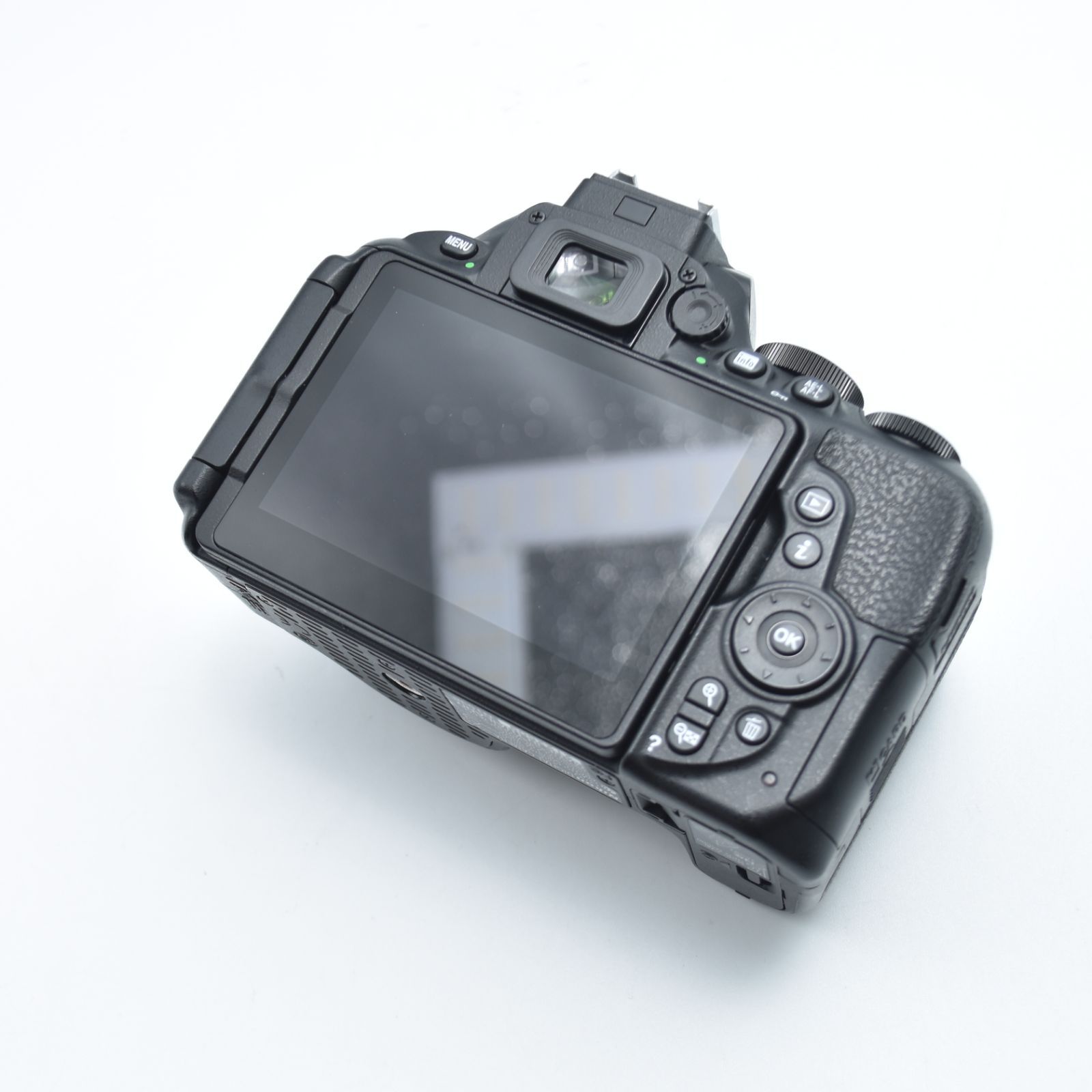 B#9708 Nikon デジタル一眼レフカメラ D5600 18-140 VR レンズキット