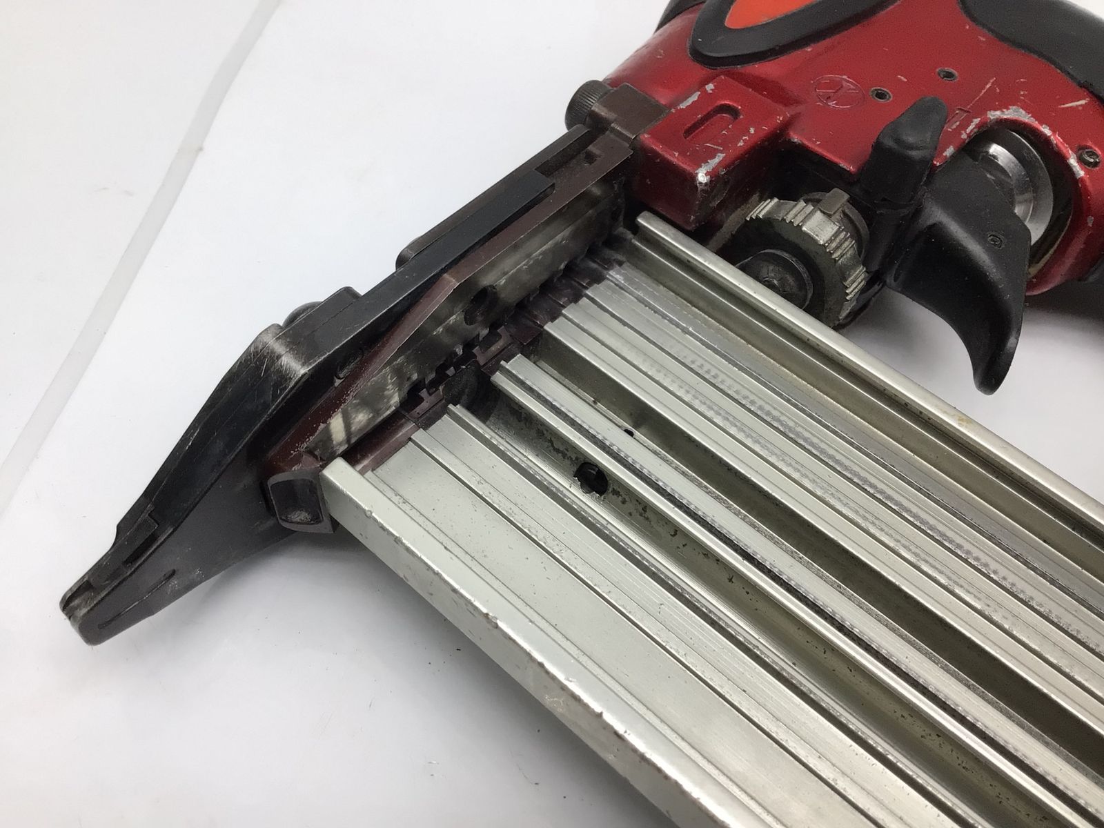  品 Makita マキタ 高圧仕上げ釘打機 フィニッシュネイラ AF 550 H エコツー M 02 釘打機 エアーツール