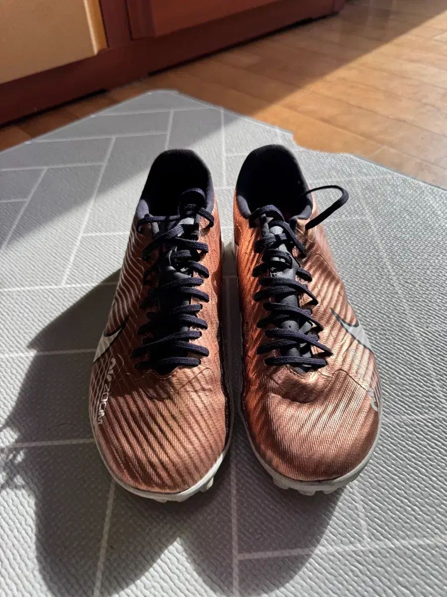 NIKE ズーム マーキュリアル ベイパー 15 人工芝 サッカーシューズ