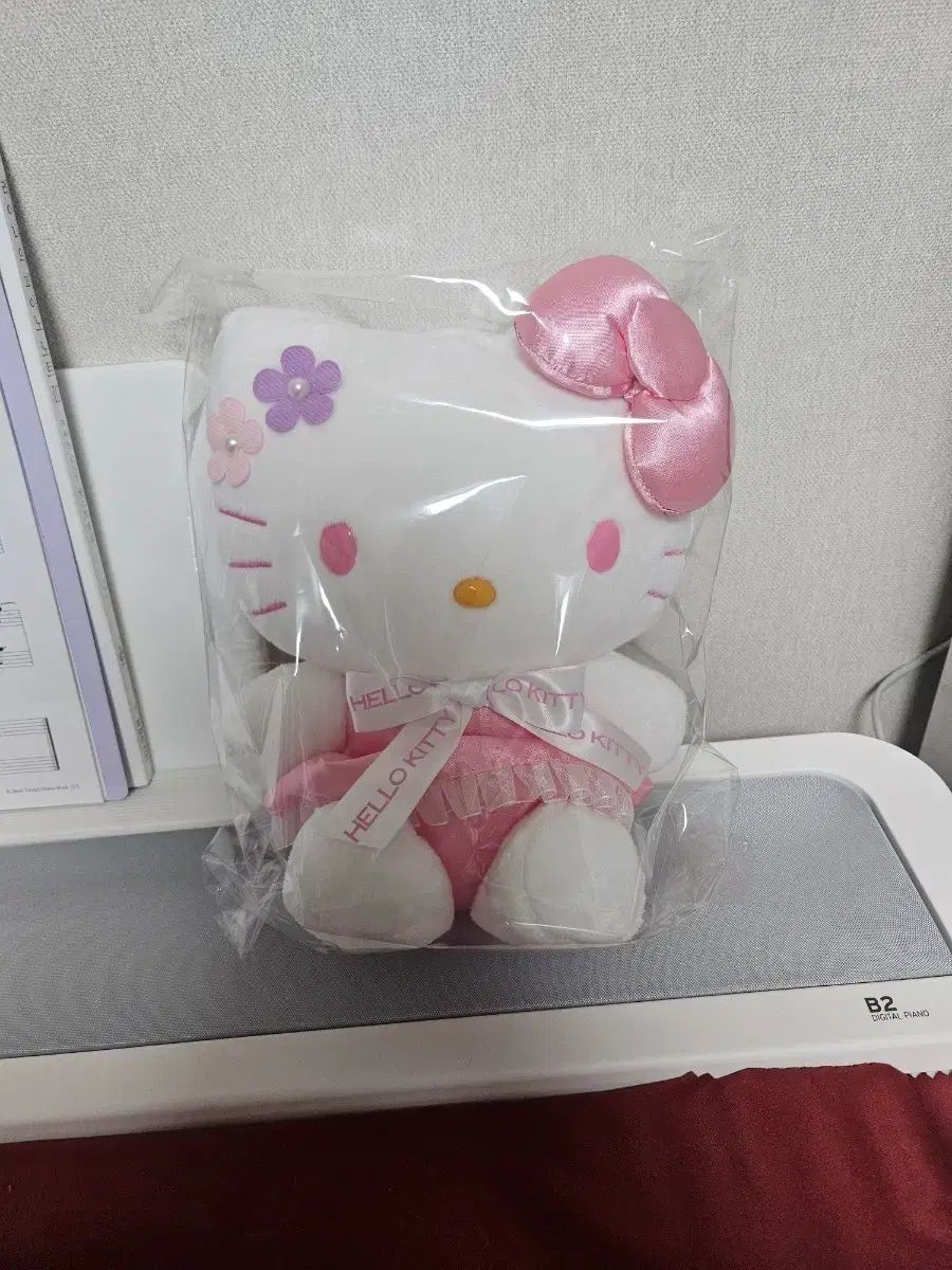 ハローキティ ぬいぐるみ 新品 (未開封) - メルカリ