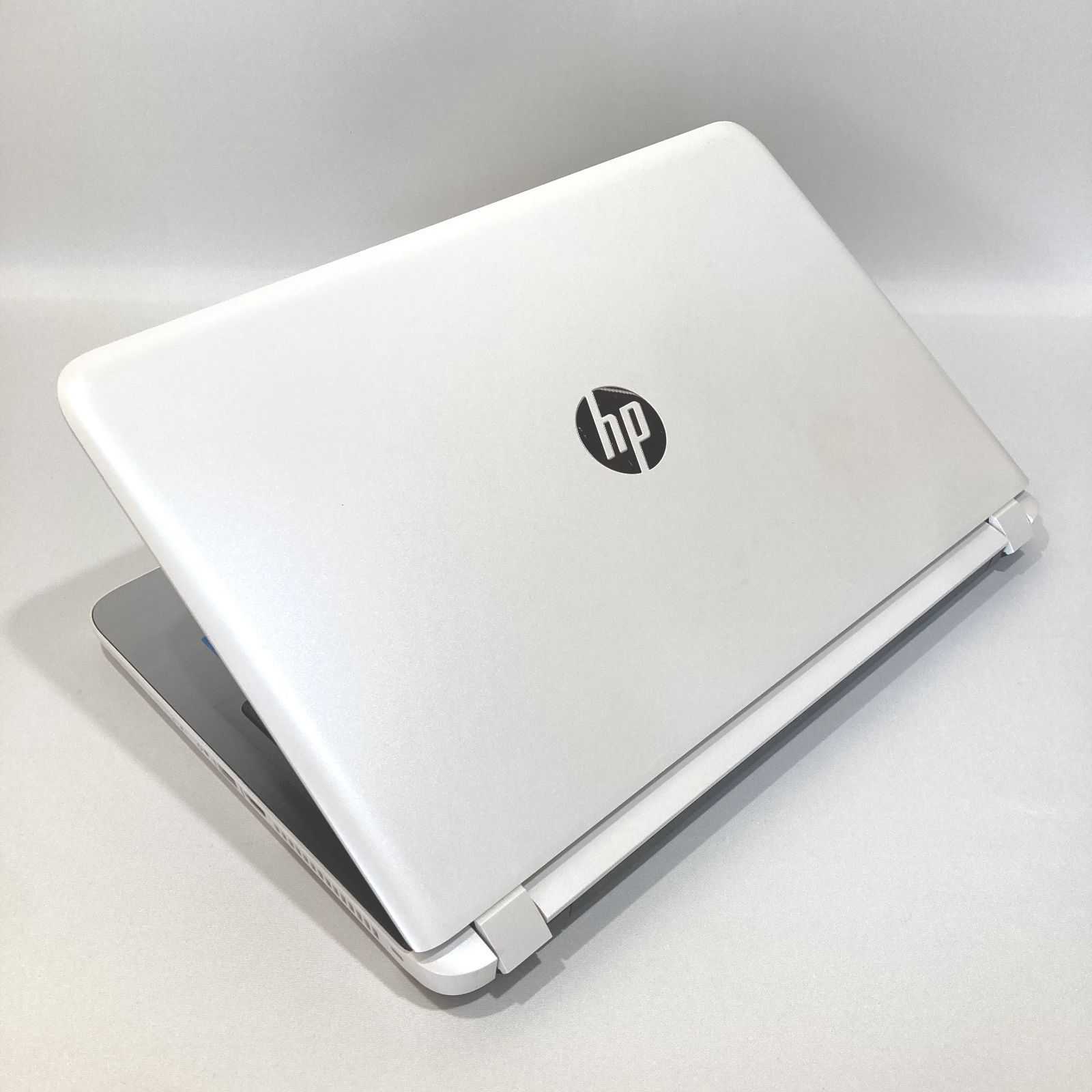 初心者✨カメラ・超大容量✨シルバー・白✨すぐ使えるノートパソコン◇T353-3 初心者✨カメラ・超大容量◇シルバー・白◇すぐ使えるノートパソコン