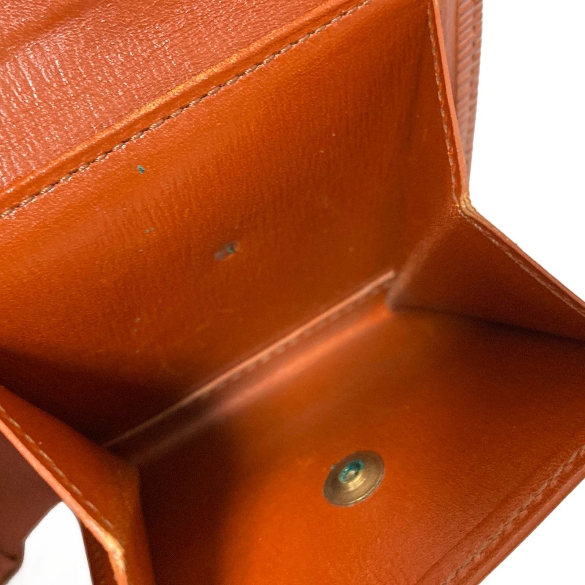 LOUIS VUITTON(ルイヴィトン) 2つ折り財布 エピ ポルトビエカルト