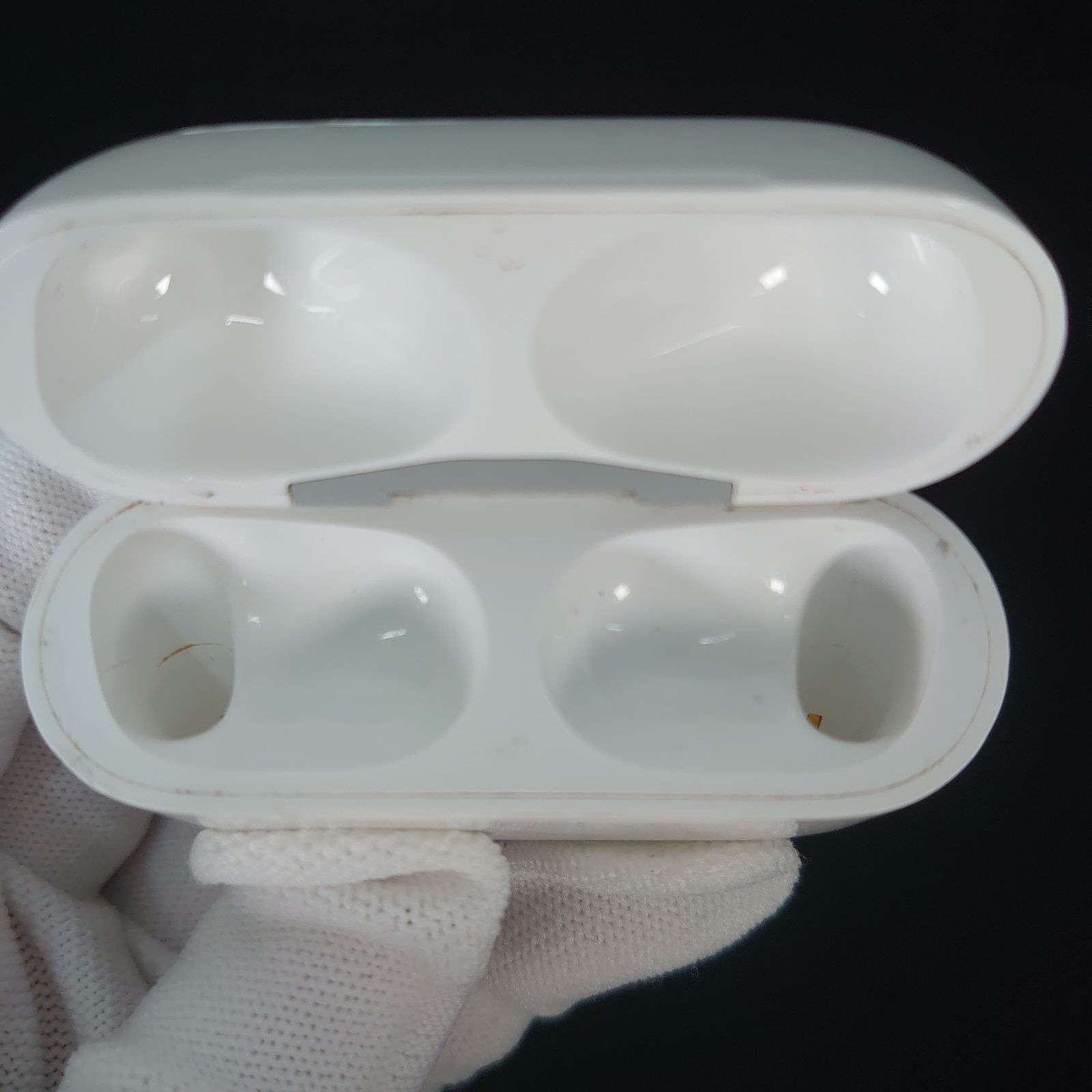 Apple アップル 購入 MagSafe 充電ケース（Lightning）付き AirPods