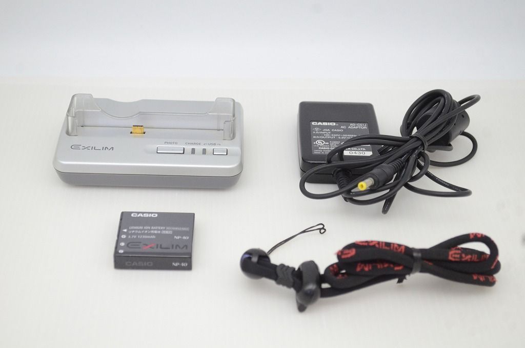 CASIO カシオ EX-Z40 コンデジ デジカメ 付属品付き CASIO カシオ デジカメ EX-Z40 充電器・バッテリー付き - メルカリ