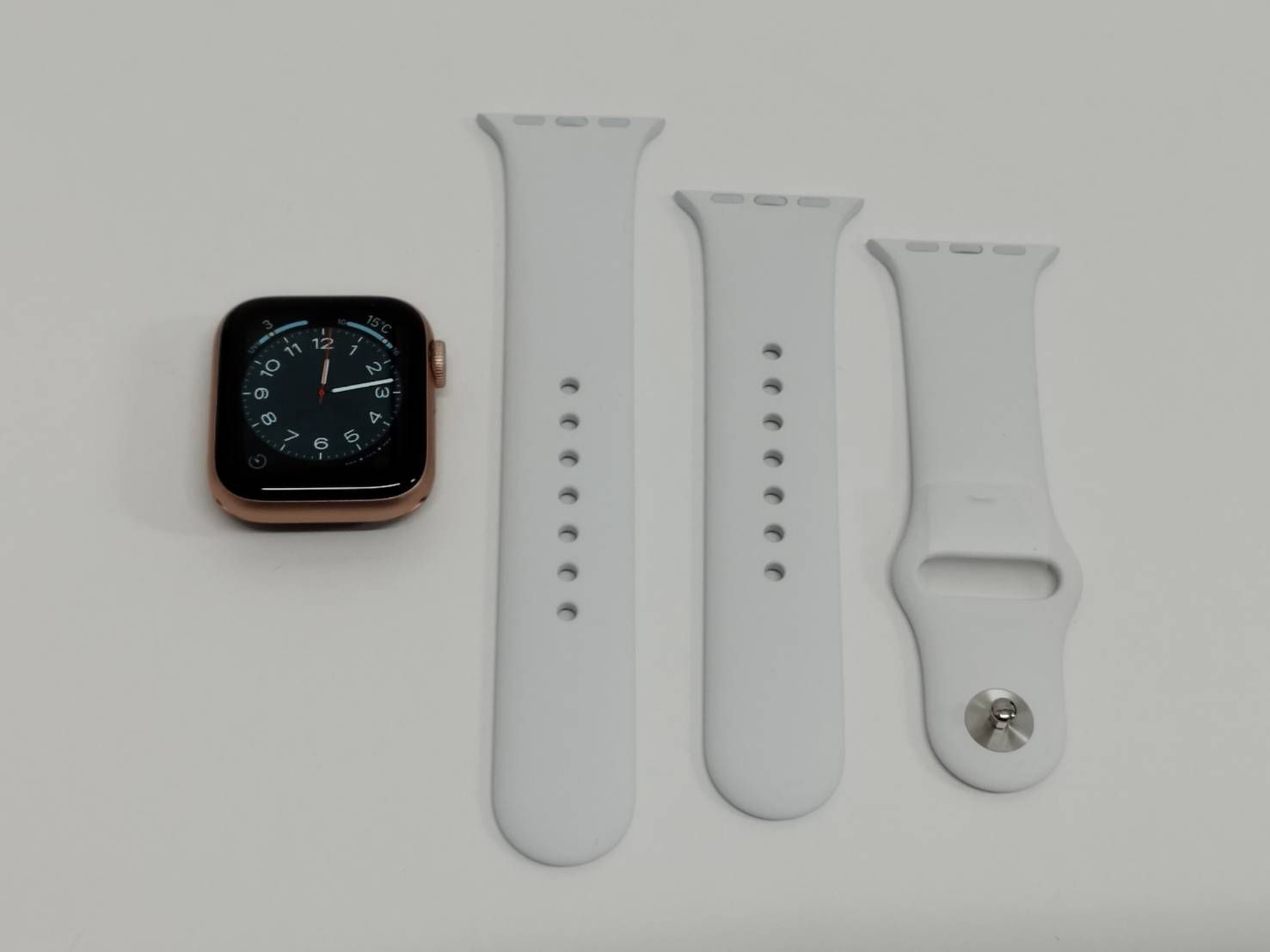 Apple Watch Series 5/GPS/40mm/A2092/ゴールド〈MWV72J/A〉 (1 