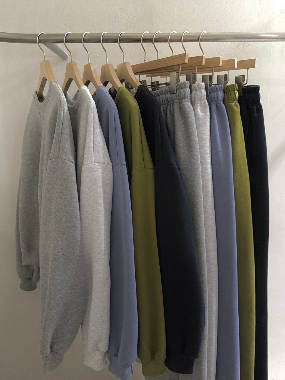 モモ 裏起毛 SET 裏起毛パーカー シャーリング ツーウェイ ジョガーパンツ セットアップ 冬の制服保証