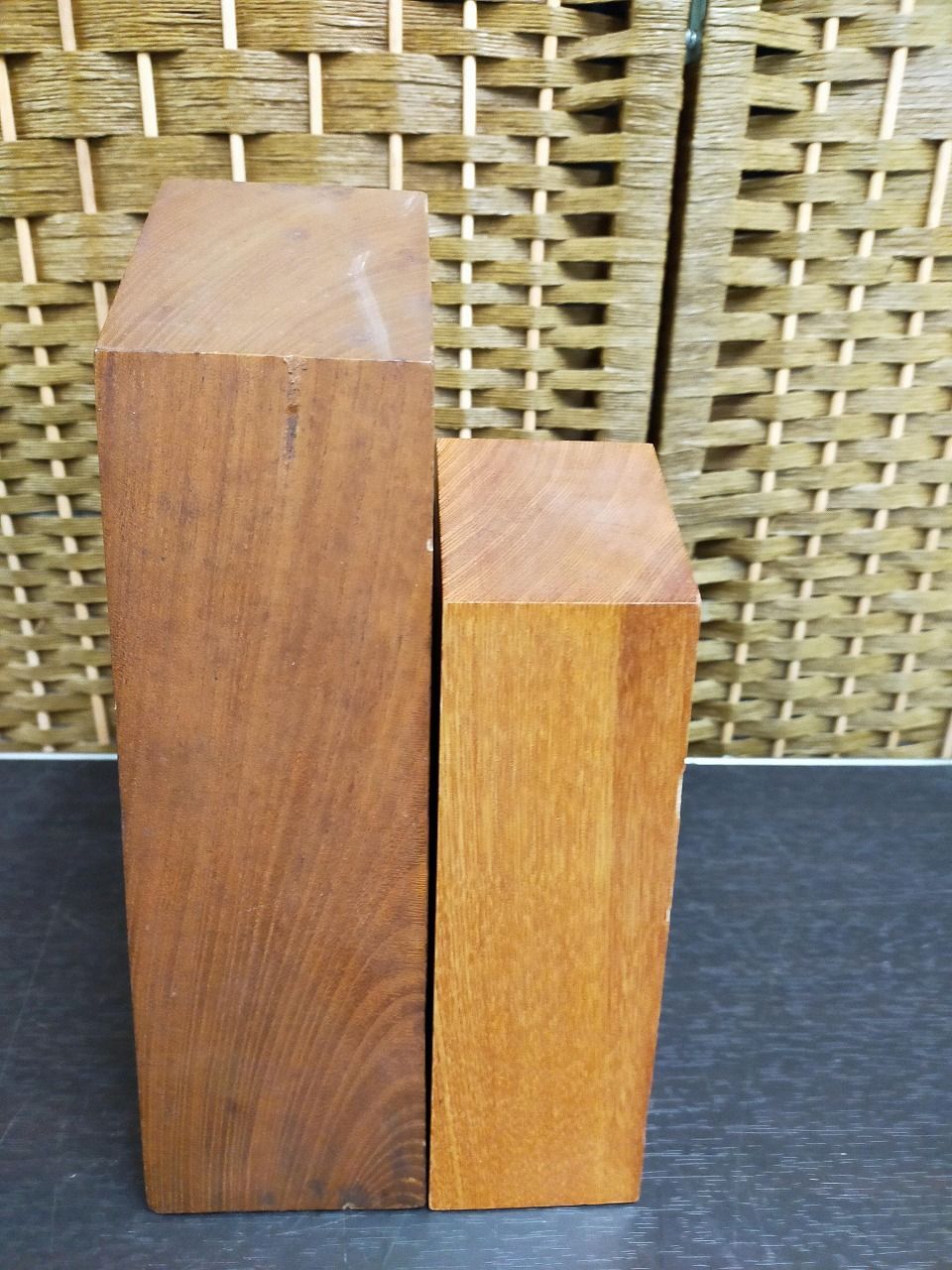 E22-20251202-01【特大 将棋駒 2点セット】王将・馬 木製 置物