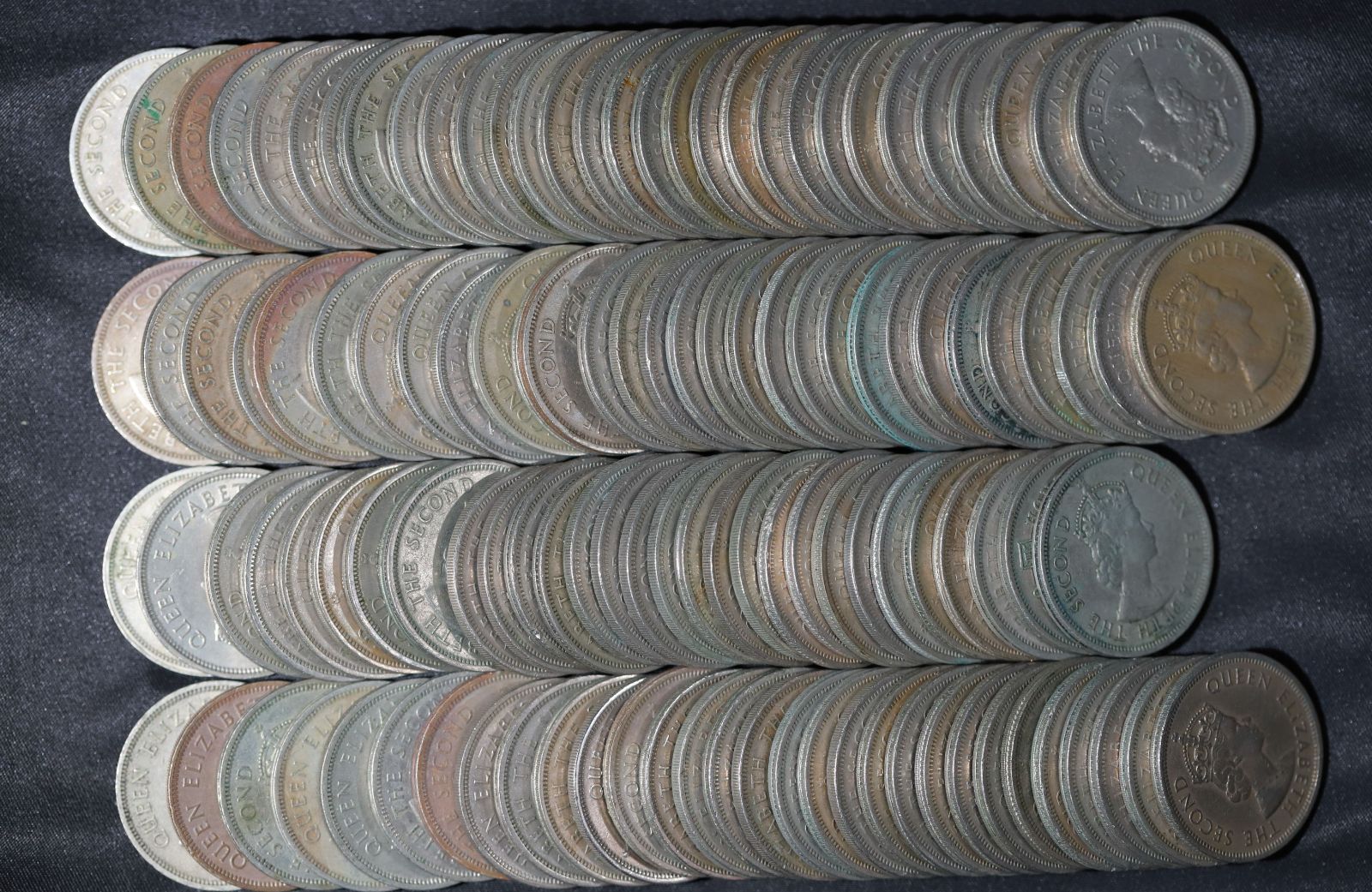 良い 香港 硬貨まとめて 120枚 外国コイン 記念硬貨 大量 2025年最新】外国