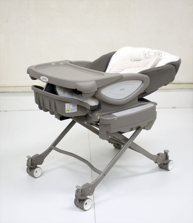 ユラリズム オート AB ムーンロック 新生児OK アップリカ 電動