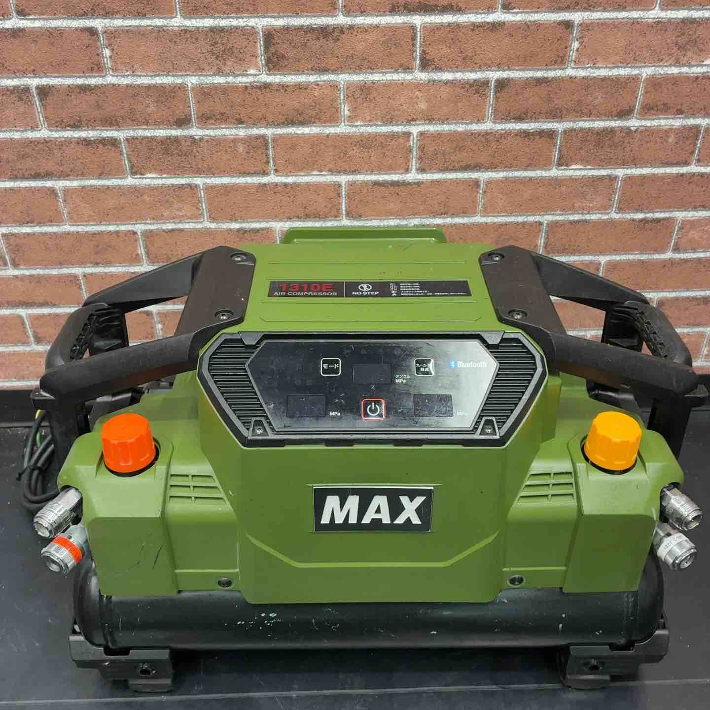品 マックス MAX エアコンプレッサー AK-HL 1310 E_ミリタリーグリーン