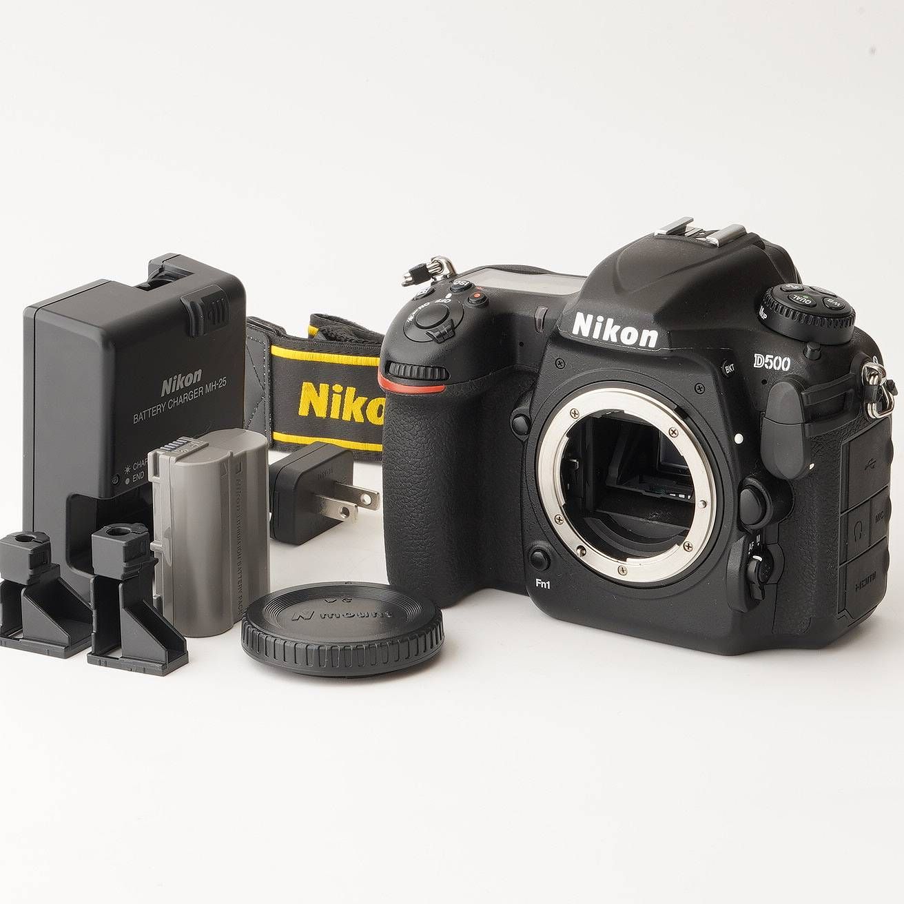 ニコン Nikon D500 ボディ 一眼レフ デジタルカメラ - メルカリ