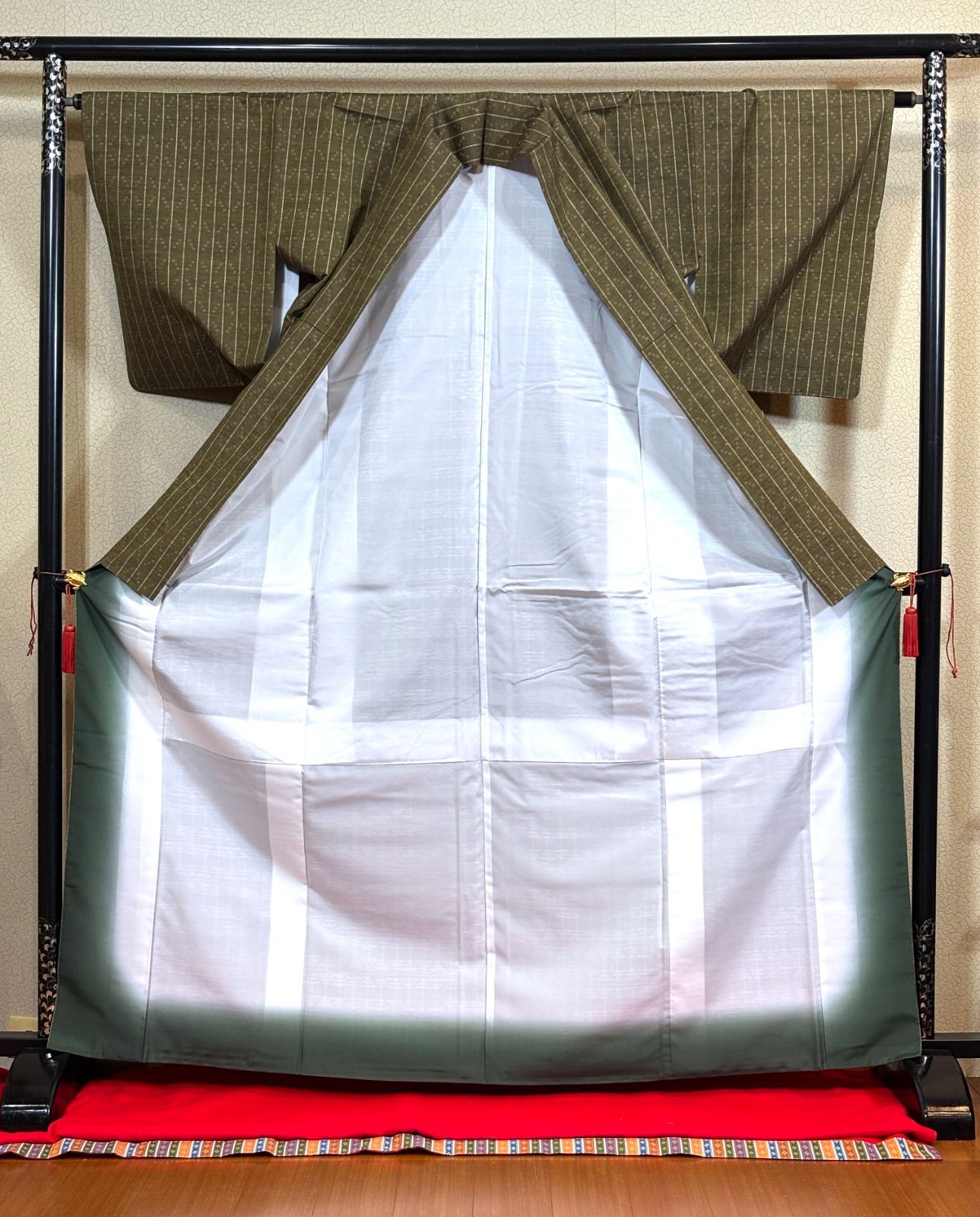 きもの蔵 花織シリーズ 浮き織 根岸色 未着用