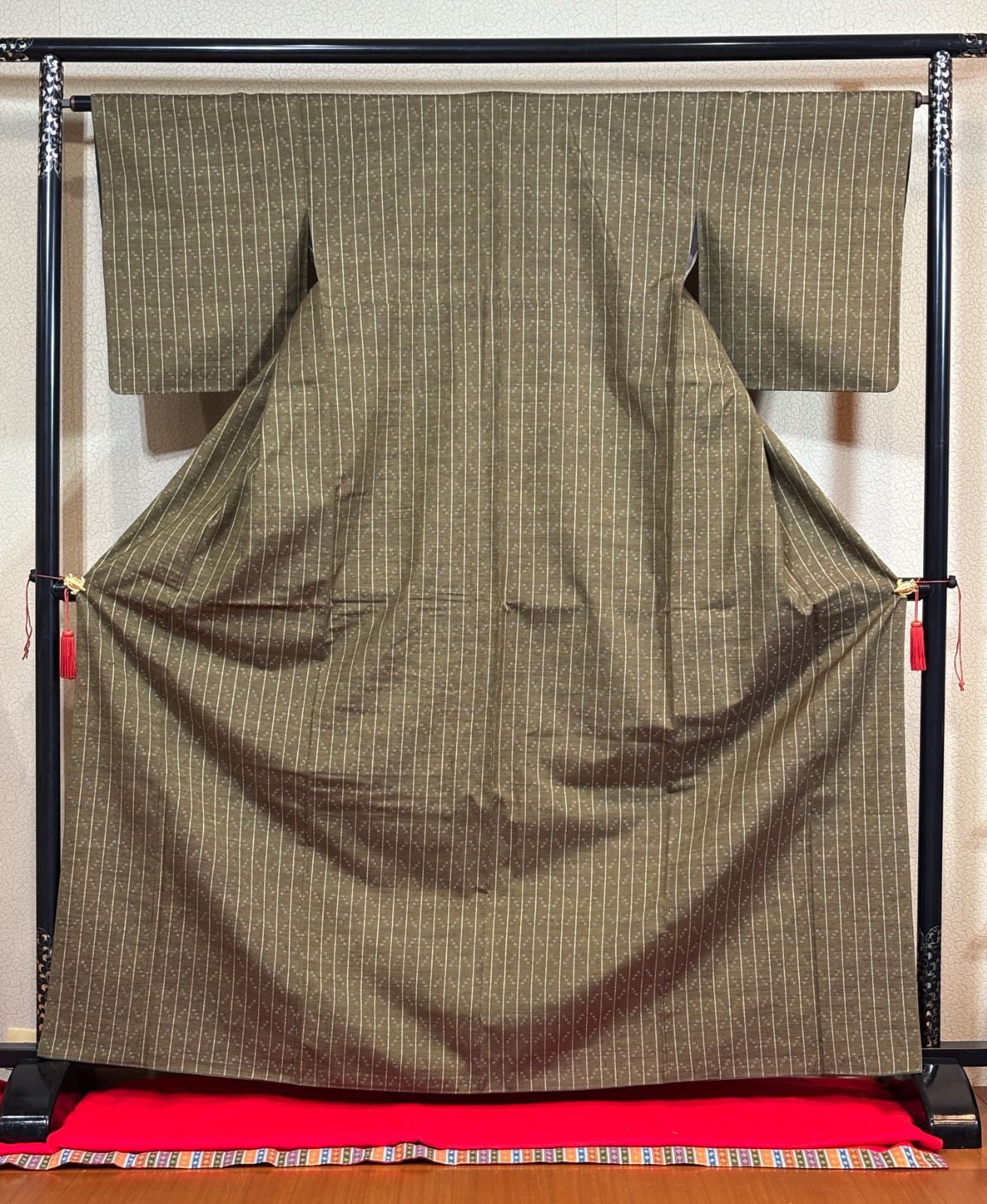 きもの蔵 花織シリーズ 浮き織 根岸色 未着用