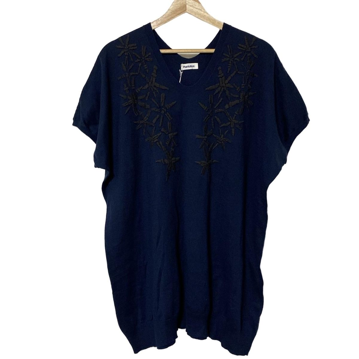 Plantation プランテーション チュニック サイズ2 M レディース - ネイビー×ダークブラウン Vネック 半袖 ニット 刺繍