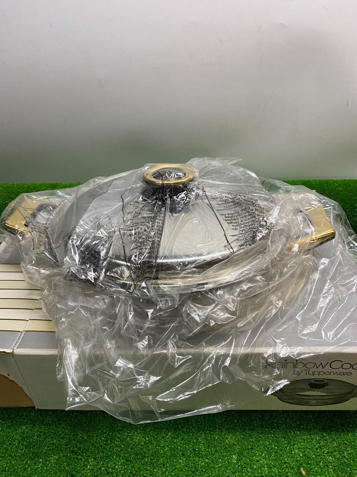 ○タッパーウェア レインボークッカー 26㎝ 浅鍋 2.8L 両手鍋 箱痛み