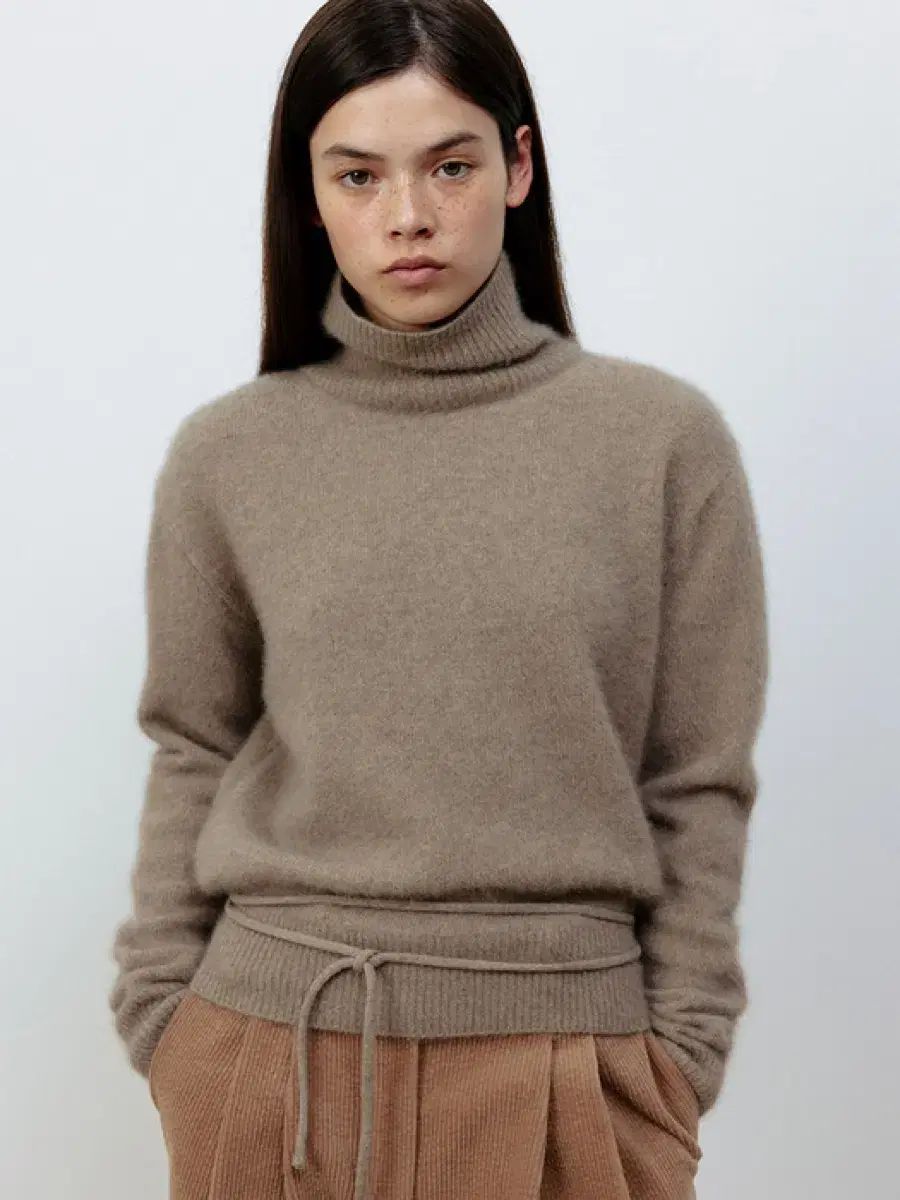 르917 タートルネック BASIC WAIST STRING TURTLENECK