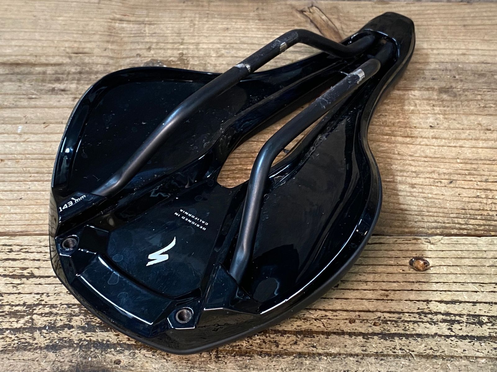 JP436 スペシャライズド SPECIALIZED POWER EXPERT サドル 黒 143mm