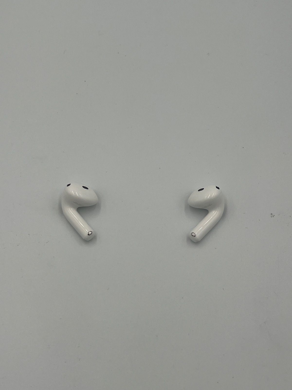 ◾️Apple AirPods 第四世代