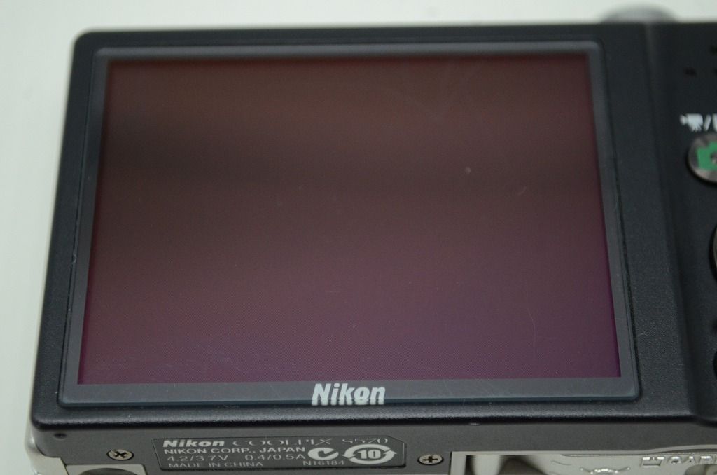 Nikon ニコン COOLPIX S570 コンパクトデジタルカメラ シルバー