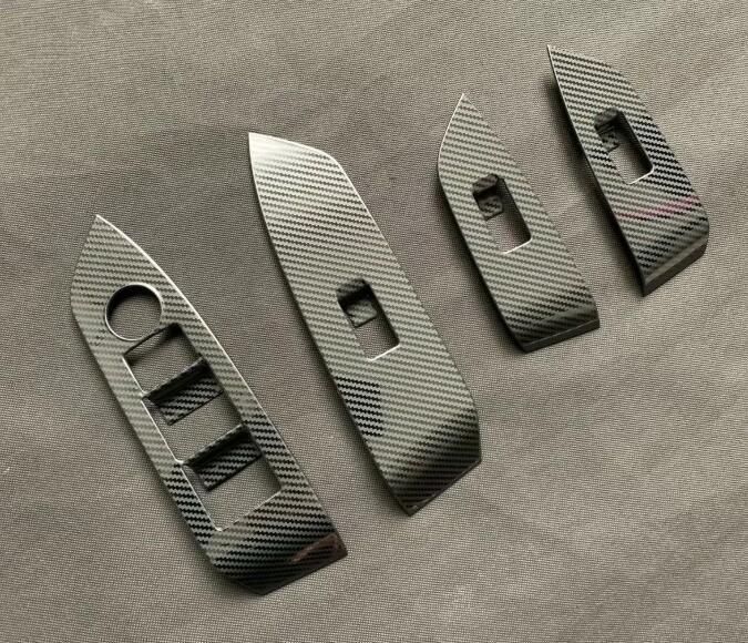 17年型マツダCX 5ガラススイッチパネル ステンレス製 内扶手パネル カーボン調デザイン