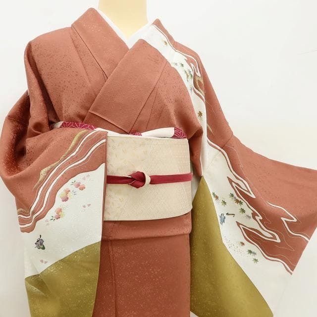 ✾まめ藤✾美品 金駒刺繍 正絹 着物 作家物落款“記憶を色づける松葉や