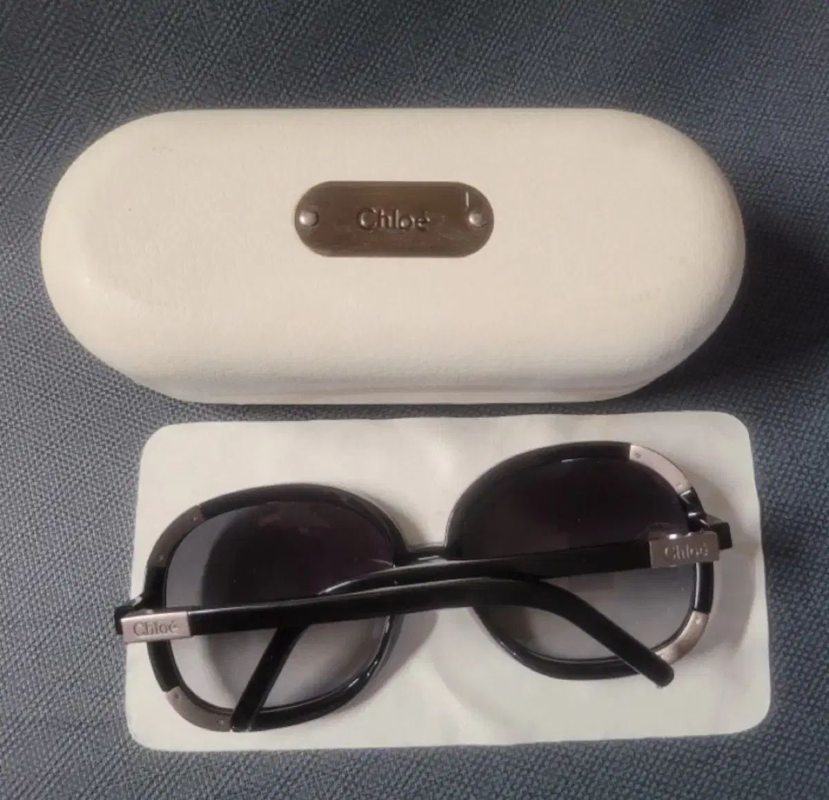クロエ サングラス ブラック ケース