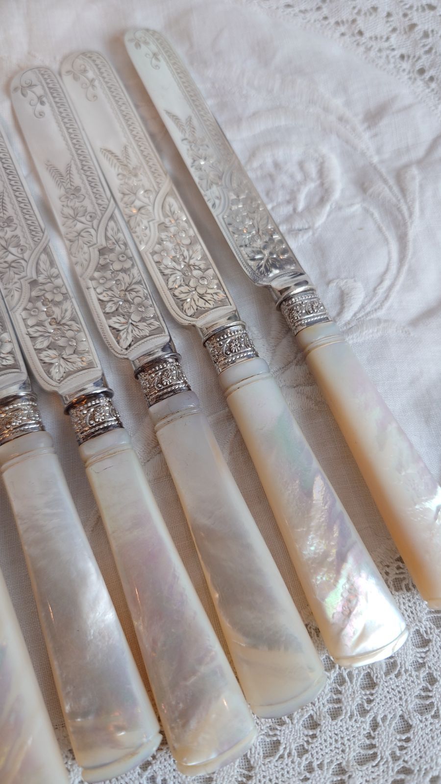 純銀製 フラワーモチーフ