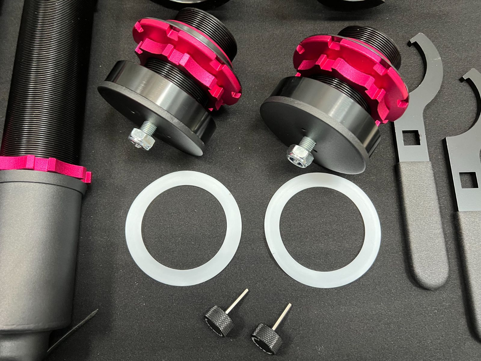 ☆新品☆送料無料！ トヨタ 30系 プリウス フロントピロアッパー