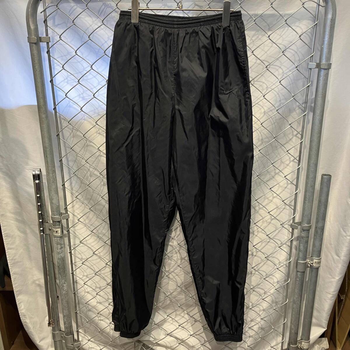 90s NIKE ナイロンパンツその他ロングパンツ ブラック M ナイキ - メルカリ