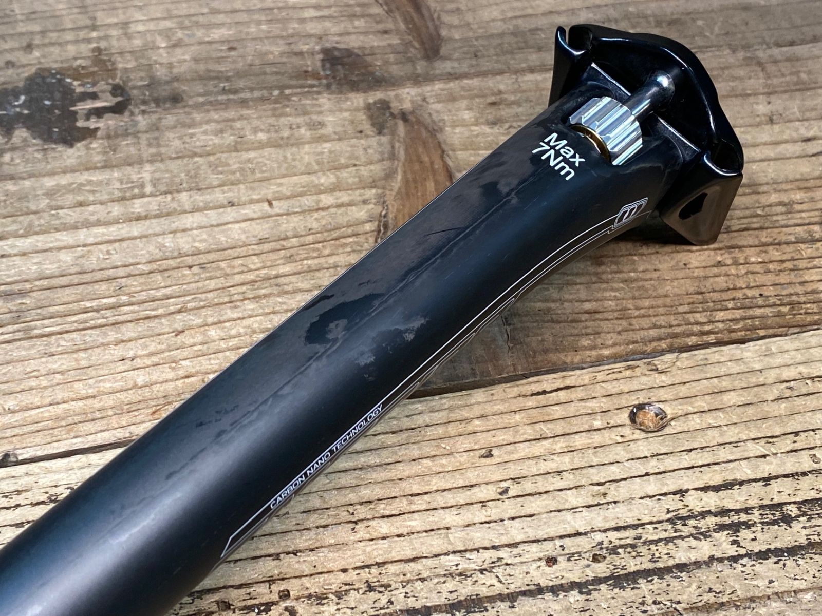 JP411 メリダ MERIDA カーボン シートポスト CARBON SEAT POST Φ27.2 JP411 メリダ MERIDA カーボン シートポスト CARBON SEAT POST Φ27.2