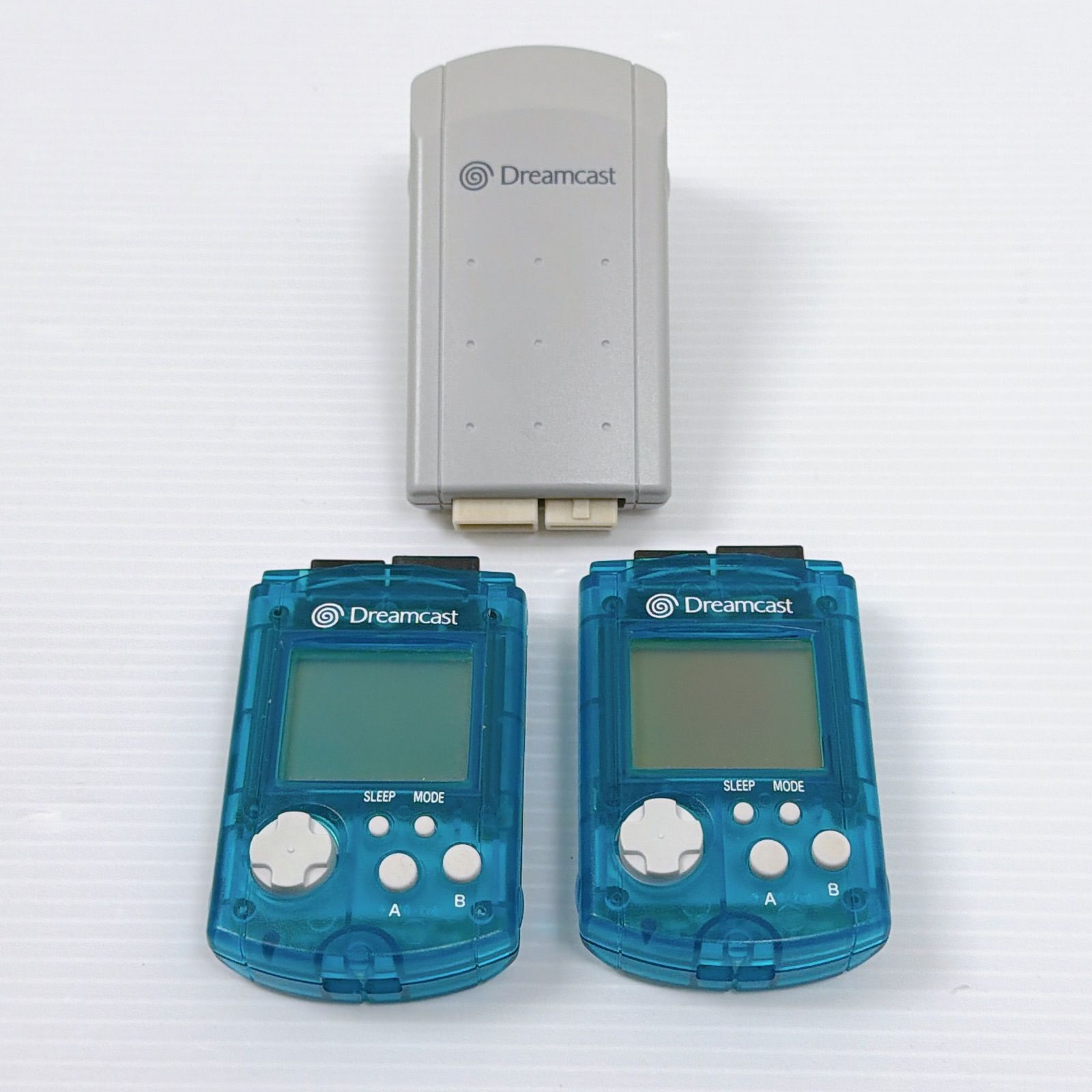美品 ドリームキャスト ビジュアルメモリー HKT-7000 クリアブルー