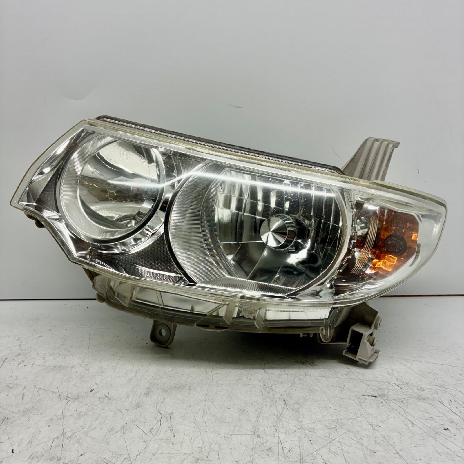 良品【コーティング済】ダイハツ L375S L385S タント カスタム ヘッド