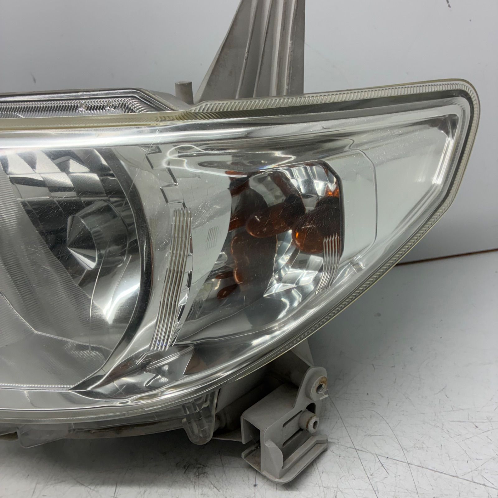 良品【コーティング済】ダイハツ L375S L385S タント カスタム ヘッド