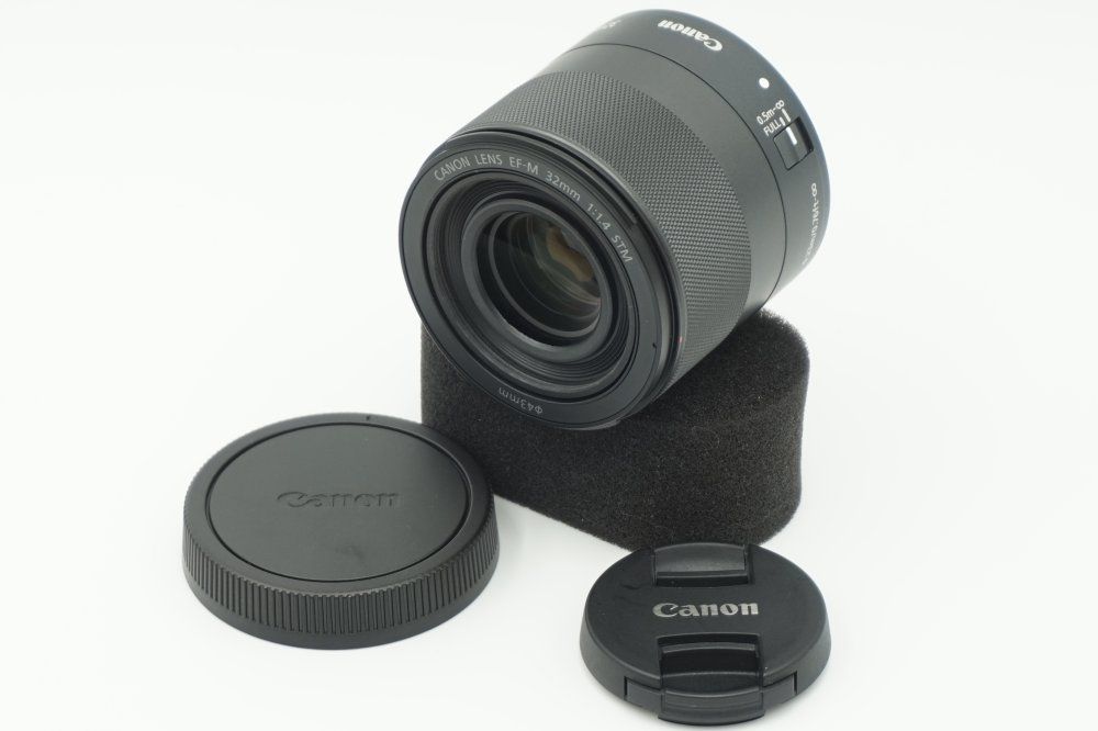 Canon キヤノン 単焦点レンズ EF-M 32 mm F 1.4 STM ミラーレス一眼対応 ブラック 全長56.5 EF-
