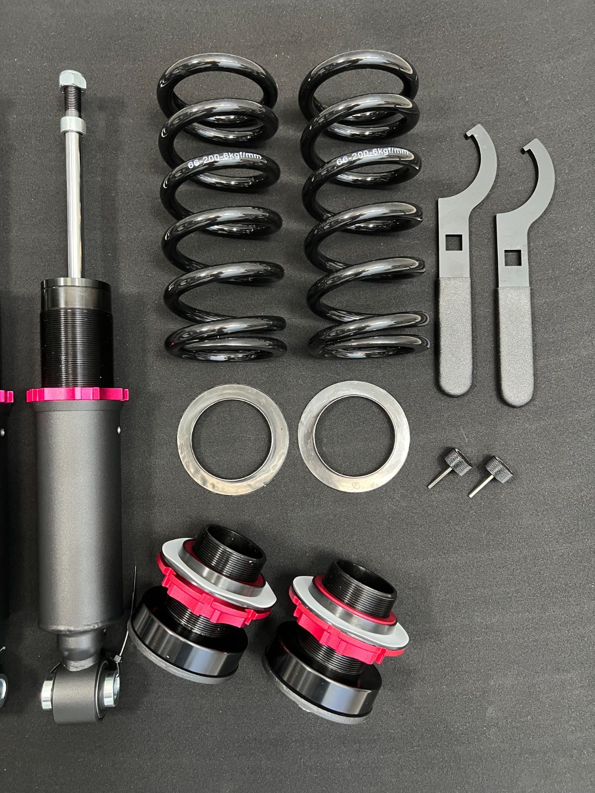 ☆新品☆送料無料！ トヨタ 50系 プリウス 減衰力36段調整式