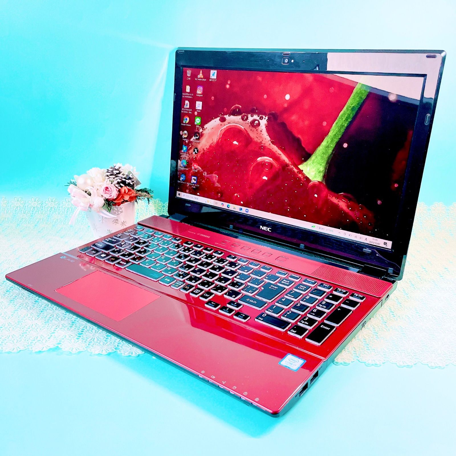 高性能Corei7✨️売り切れ続出おしゃれレッド✨️ノートパソコン！大