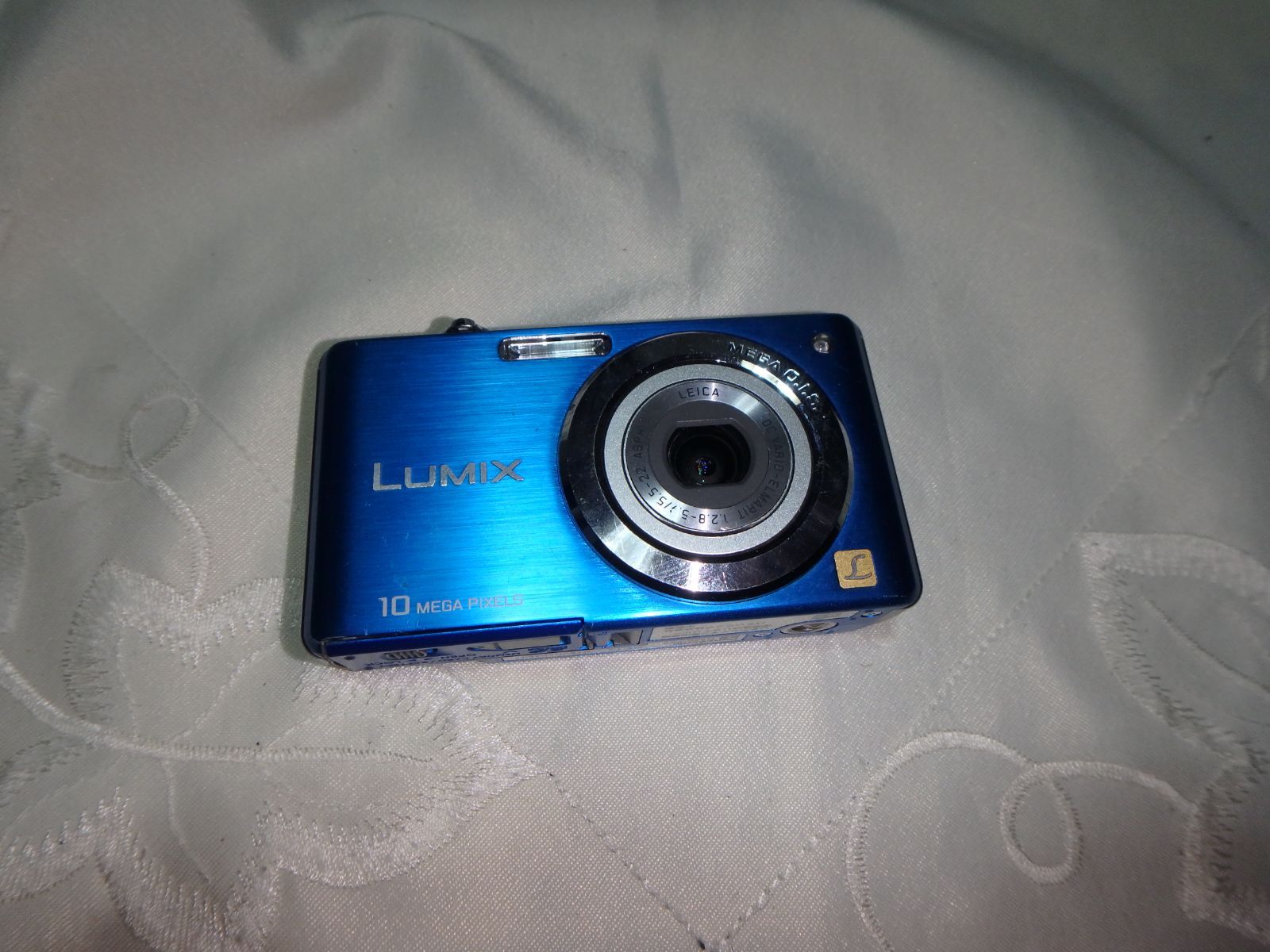 動作品 PANASONIC DMC-FS7 LUMIX デジタルカメラ - メルカリ