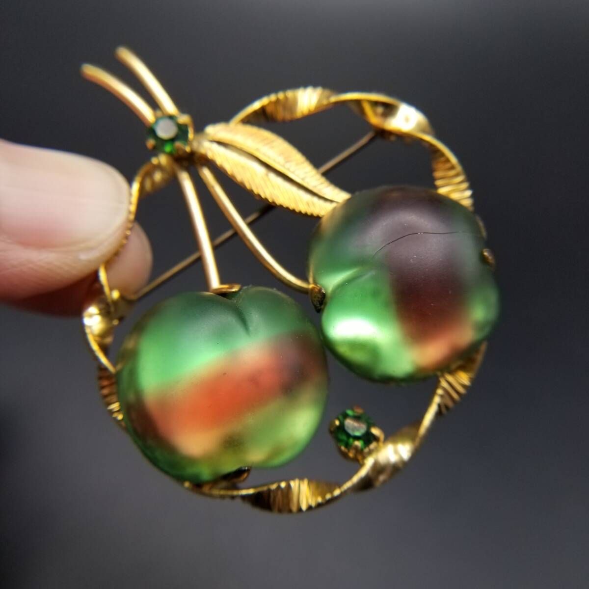 40'-60's オーストリア ヴィンテージ 摺りガラス 緑のさくらんぼ