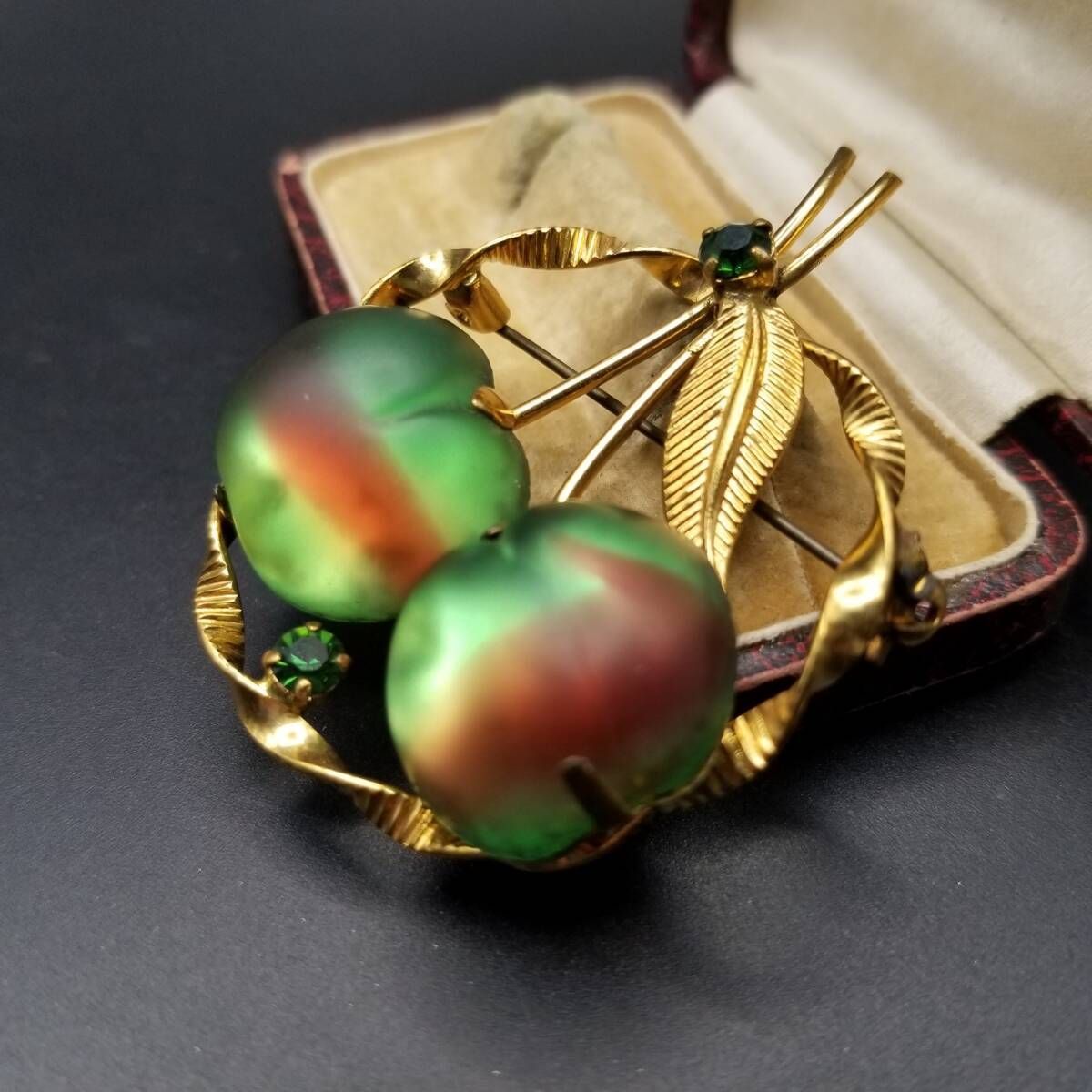 40'-60's オーストリア ヴィンテージ 摺りガラス 緑のさくらんぼ