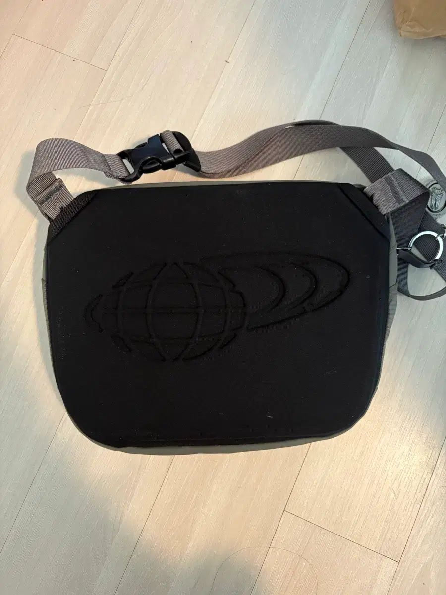 ARCTERYX X BEAMS ビームス クロスバッグ