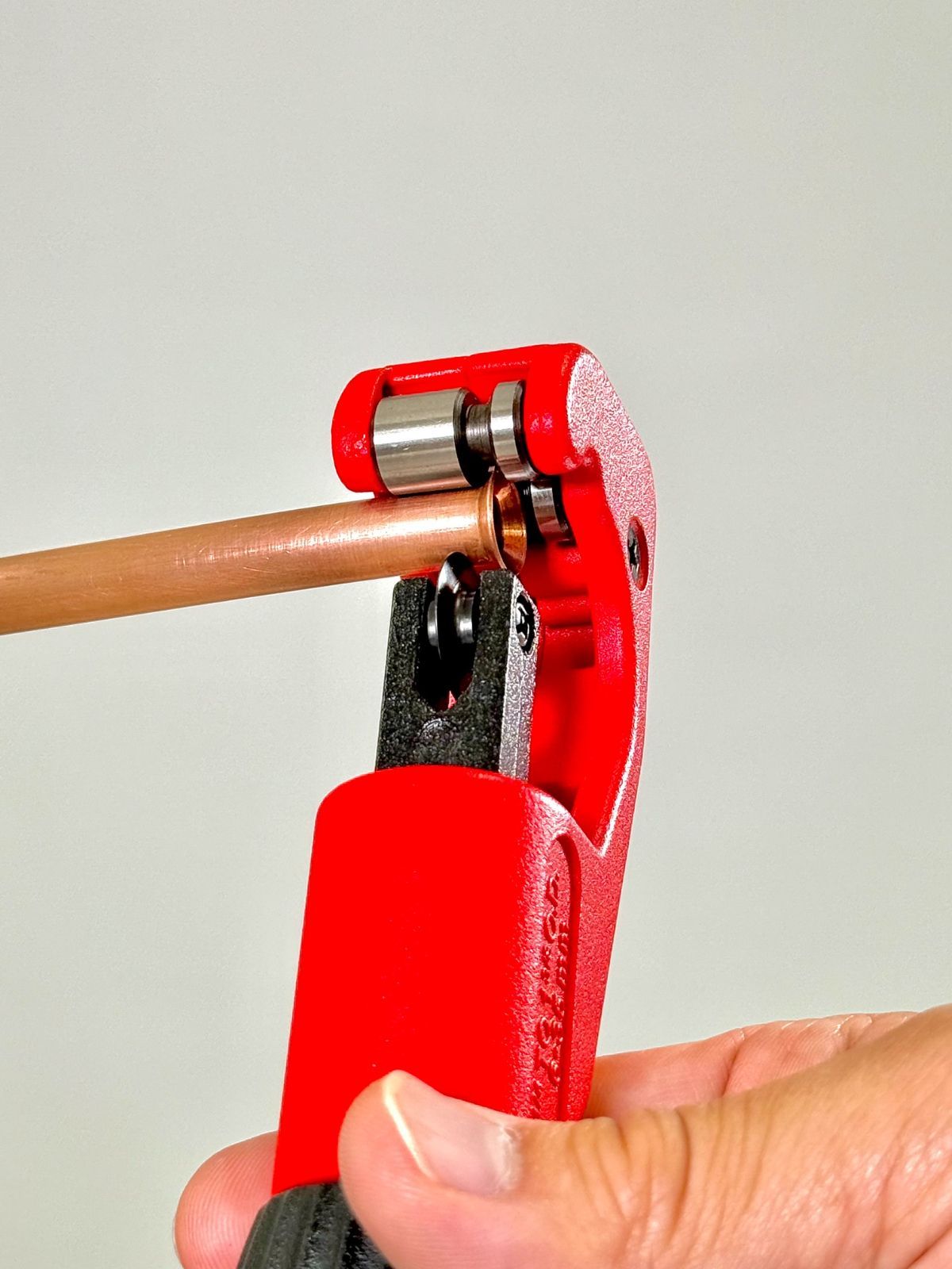 アサダ公式】ﾁｭｰﾌﾞｶｯﾀ35 R70027EC カッター - メルカリ