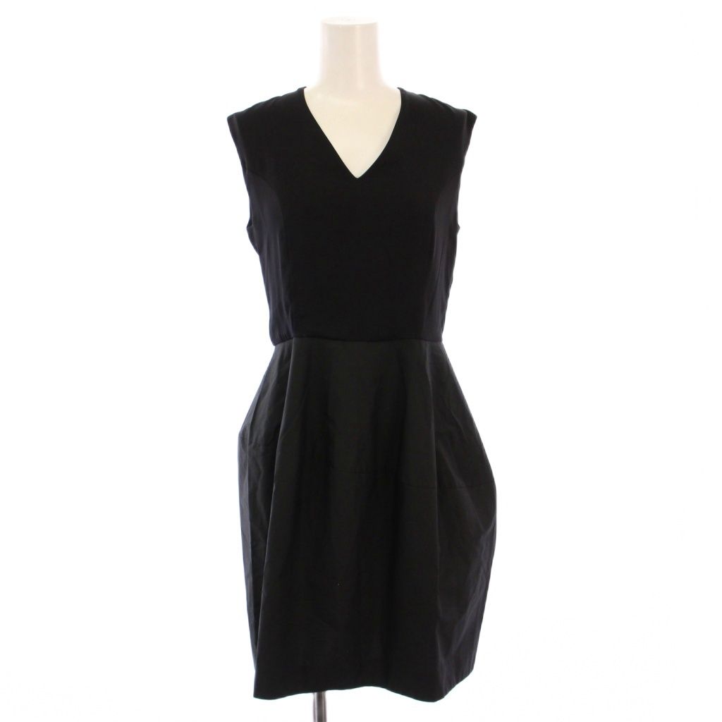 ヨーコチャン YOKO CHAN タイトワンピース ひざ丈 ノースリーブ V