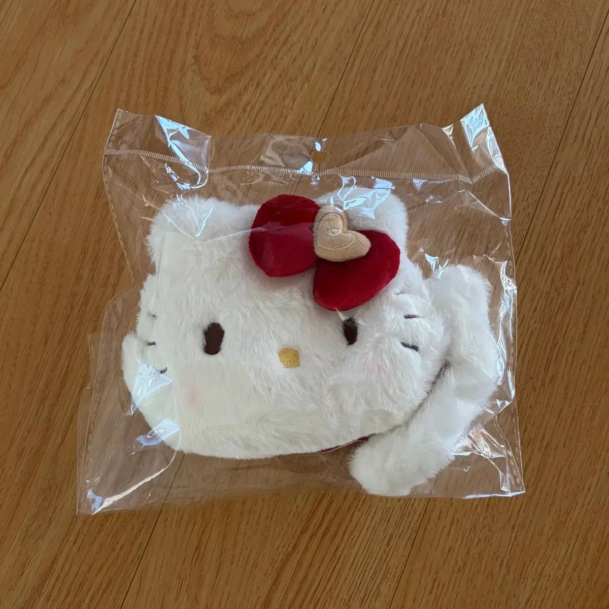 サンリオ ポップアップ ハローキティ フェイス ポーチ