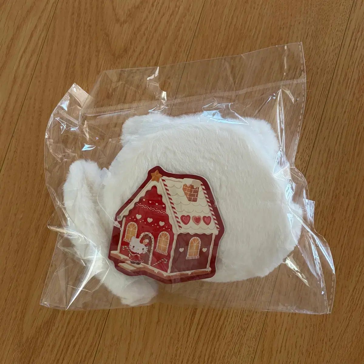 サンリオ ポップアップ ハローキティ フェイス ポーチ