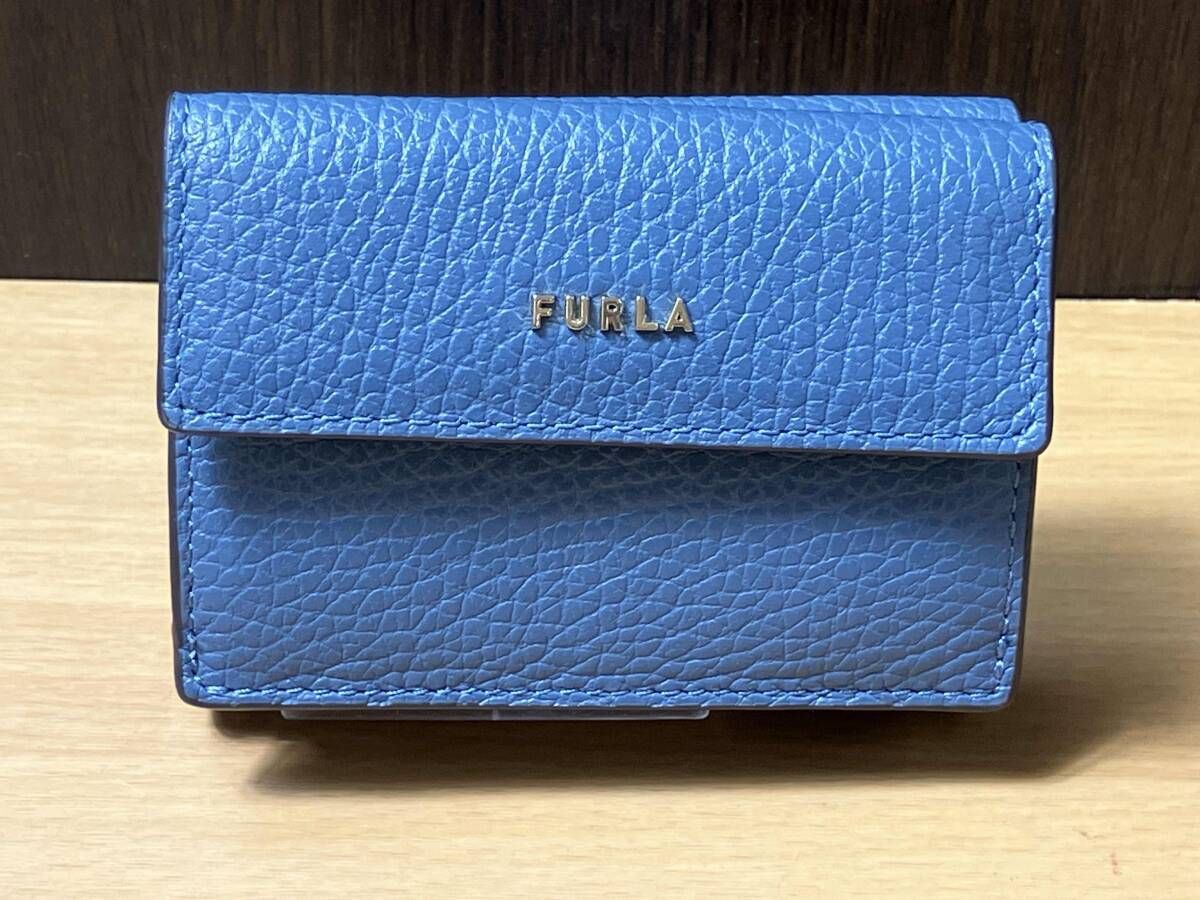 FURLA フルラ 三つ折り財布 PCY 9 UNO