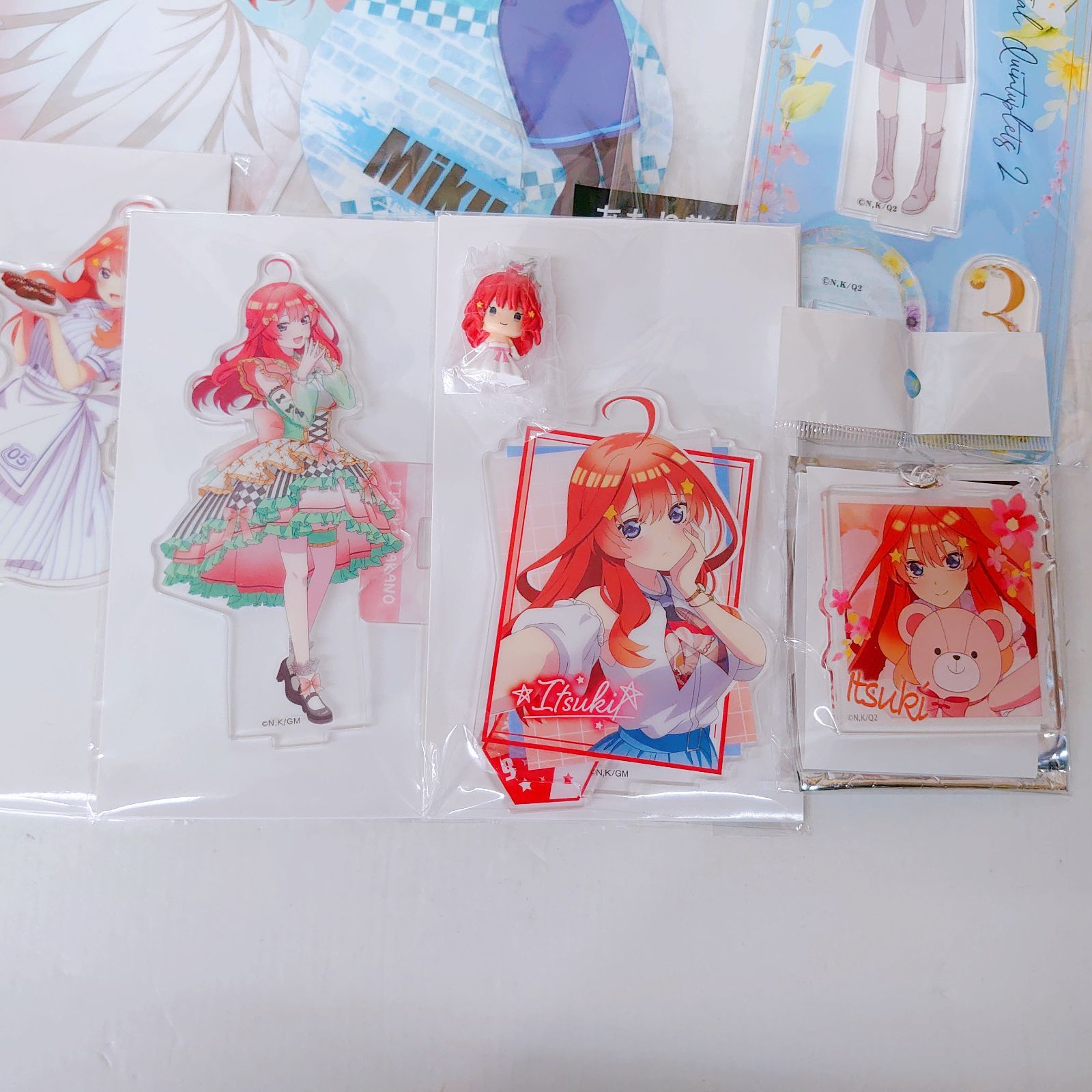 まとめ売り】五等分の花嫁 中野三玖 中野五月 アクリルスタンド等