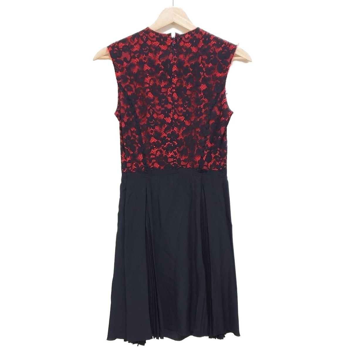 ひざ丈 プリーツ