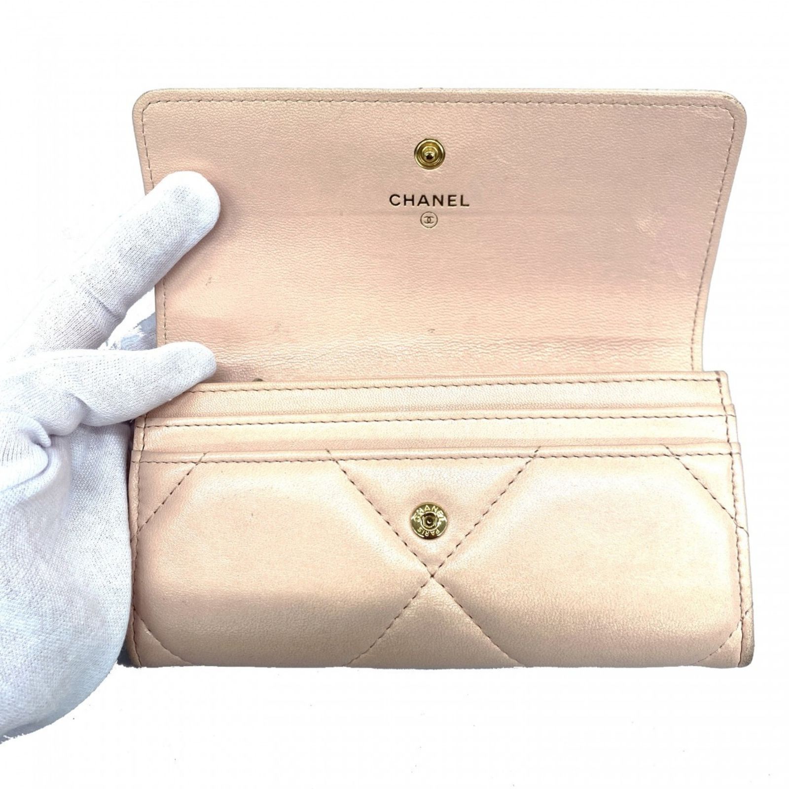 シャネル(Chanel) シャネル 長財布 シャネル19 ラムスキン ピンク