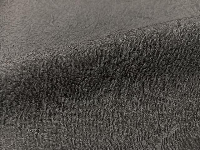 上質な色無地 紋意匠