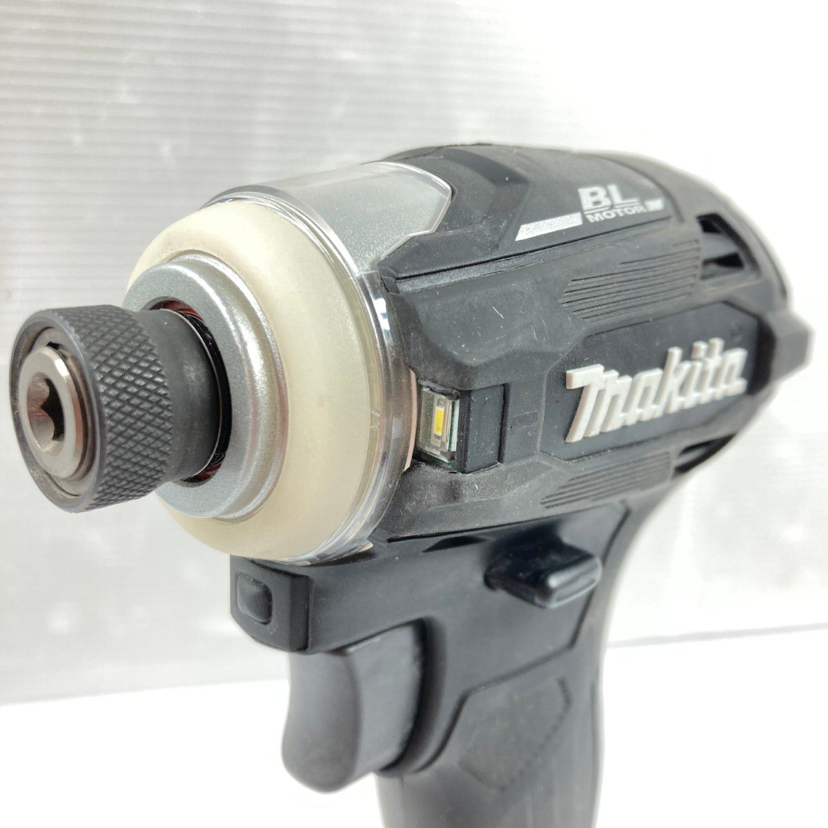 MAKITA マキタ 18 V 充電式インパクトドライバ 本体のみ TD 172 D ブラック